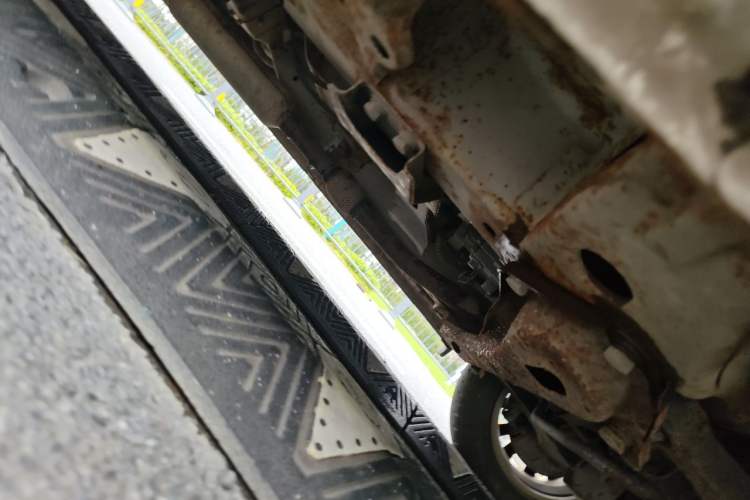 Used Wuling Rongguang V 2016 1.5L Standard Version Chassis Front Right