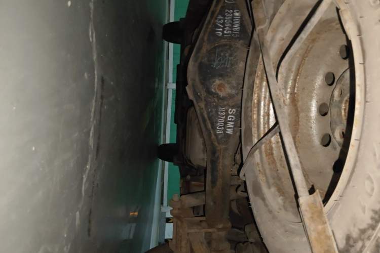 Used Wuling Rongguang V 2016 1.5L Standard Version Chassis Rear