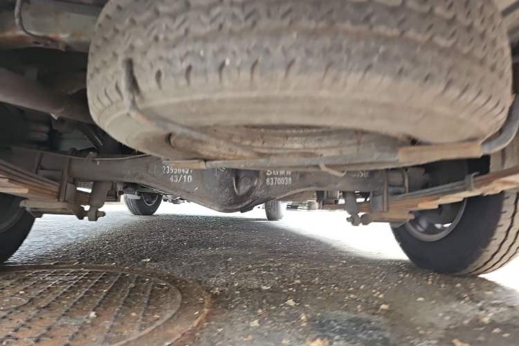 Used Wuling Rongguang V 2016 1.5L Standard Version Chassis Rear