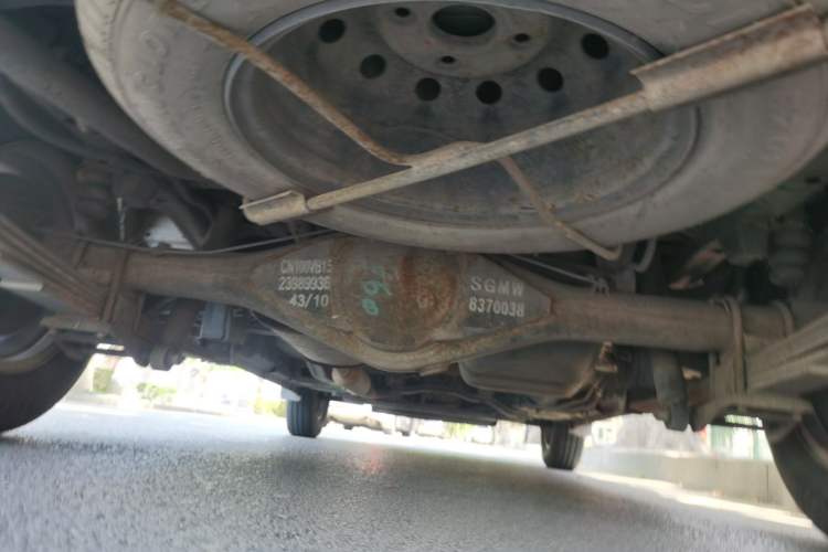 Used Wuling Rongguang V 2016 1.5L Standard Version Chassis Rear