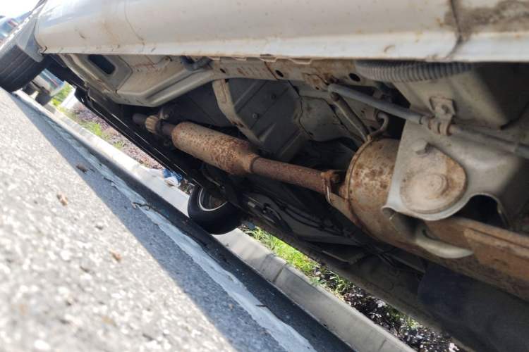 Used Wuling Rongguang V 2016 1.5L Standard Version Chassis Rear Left