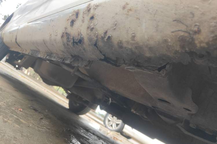 Used Wuling Rongguang V 2016 1.5L Standard Version Chassis Rear Left