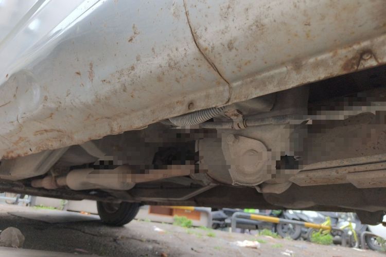 Used Wuling Rongguang V 2016 1.5L Practical Version Non-Power-Assisted Chassis Rear Left