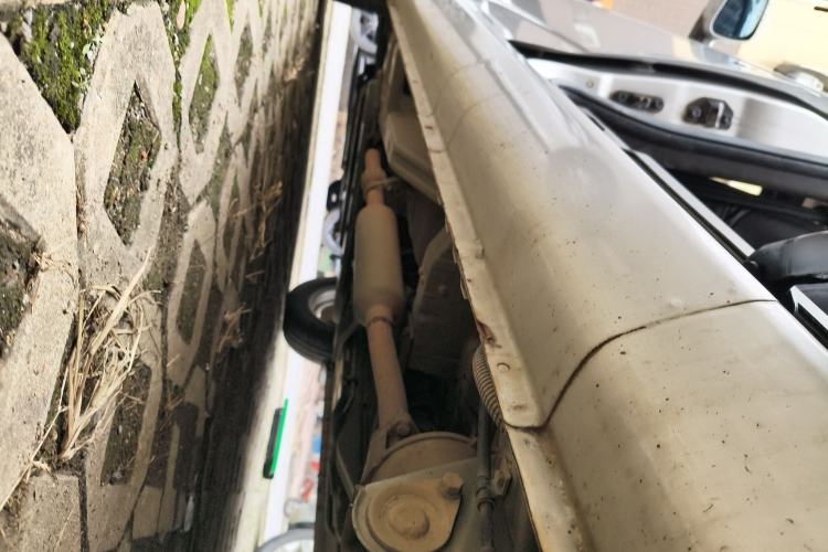 Used Wuling Rongguang V 2016 1.5L Standard Version Chassis Rear Left