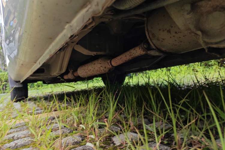 Used Wuling Rongguang V 2016 1.5L Practical Version Non-Power-Assisted Chassis Rear Left