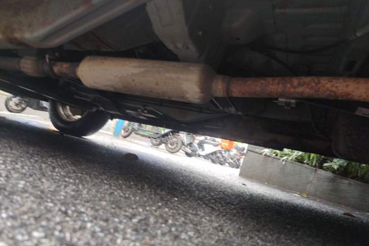 Used Wuling Rongguang V 2016 1.5L Standard Version Chassis Rear Right
