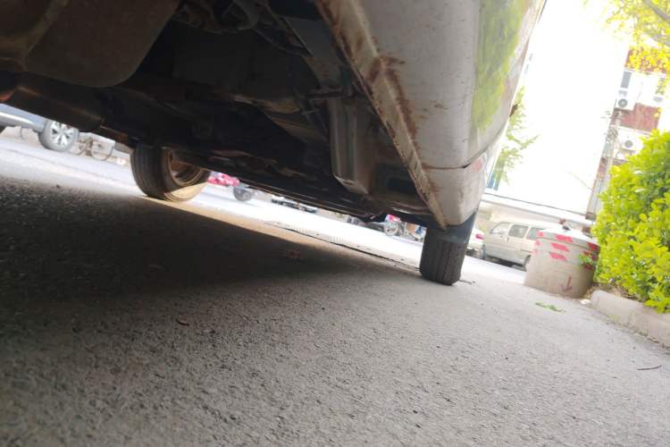 Used Wuling Rongguang V 2016 1.5L Practical Version Chassis Rear Right