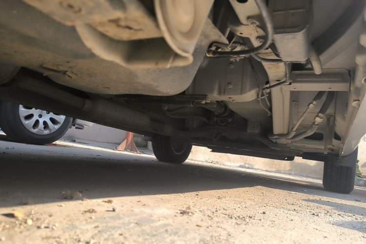Used Wuling Rongguang V 2016 1.5L Standard Version Chassis Rear Right