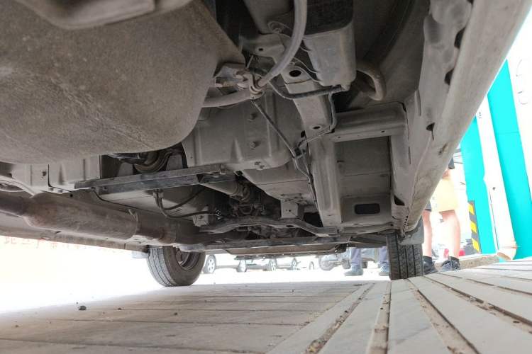 Used Wuling Rongguang V 2016 1.5L Standard Version Chassis Rear Right