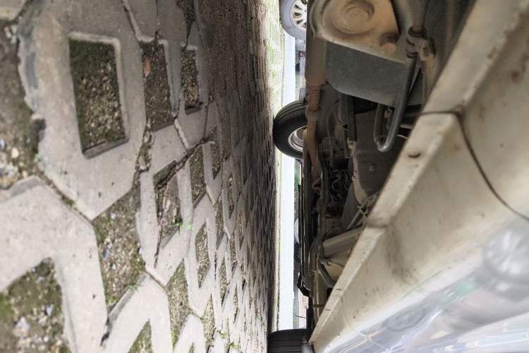 Used Wuling Rongguang V 2016 1.5L Standard Version Chassis Rear Right