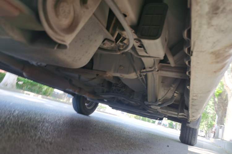 Used Wuling Rongguang V 2016 1.5L Standard Version Chassis Rear Right