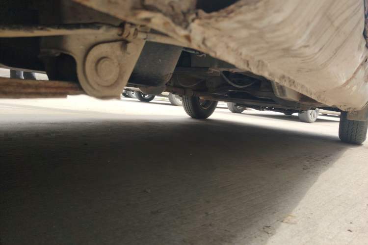 Used Wuling Rongguang V 2016 1.2L Practical Version Chassis Rear Right