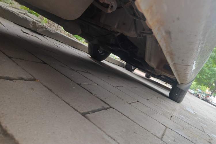 Used Wuling Rongguang V 2016 1.2L Practical Version Chassis Rear Right
