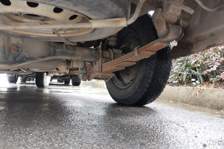 Used Wuling Rongguang V 2016 1.5L Practical Version Chassis Rear Right