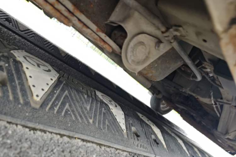 Used Wuling Rongguang V 2016 1.5L Standard Version Chassis Rear Right