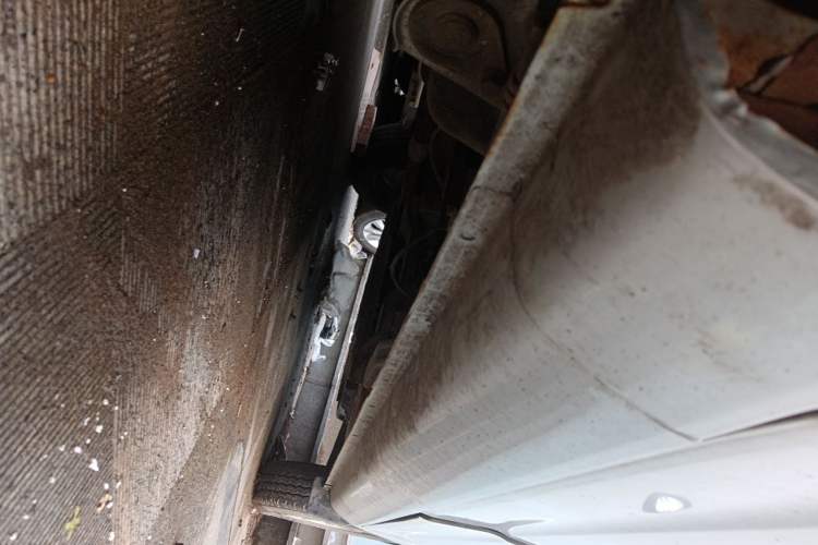 Used Wuling Rongguang V 2016 1.2L Practical Version Chassis Rear Right