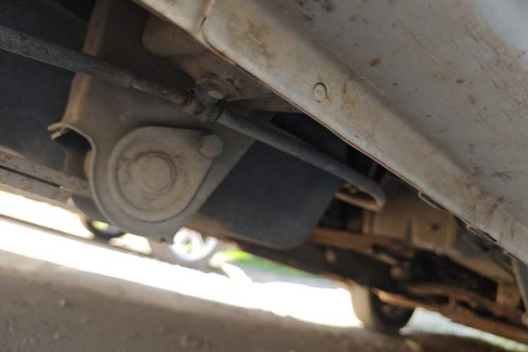 Used Wuling Rongguang V 2016 1.5L Standard Version Chassis Rear Right