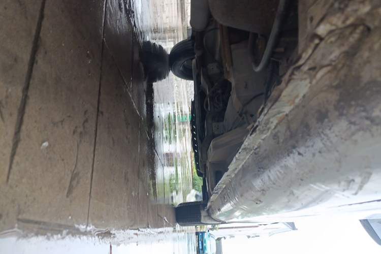 Used Wuling Rongguang V 2016 1.2L Practical Version Chassis Rear Right