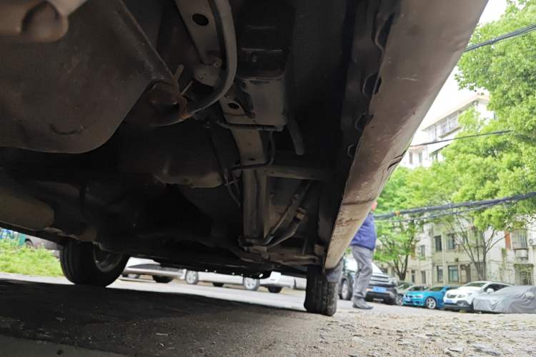 Used Wuling Rongguang V 2016 1.5L Standard Version Chassis Rear Right