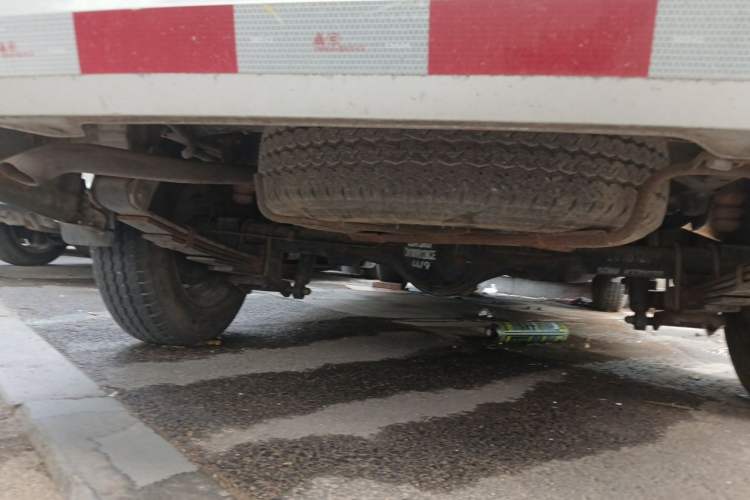 Used Wuling Rongguang V 2016 1.2L Practical Version Chassis Rear