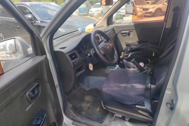 Used Wuling Rongguang V 2016 1.5L Standard Version Driver Seat