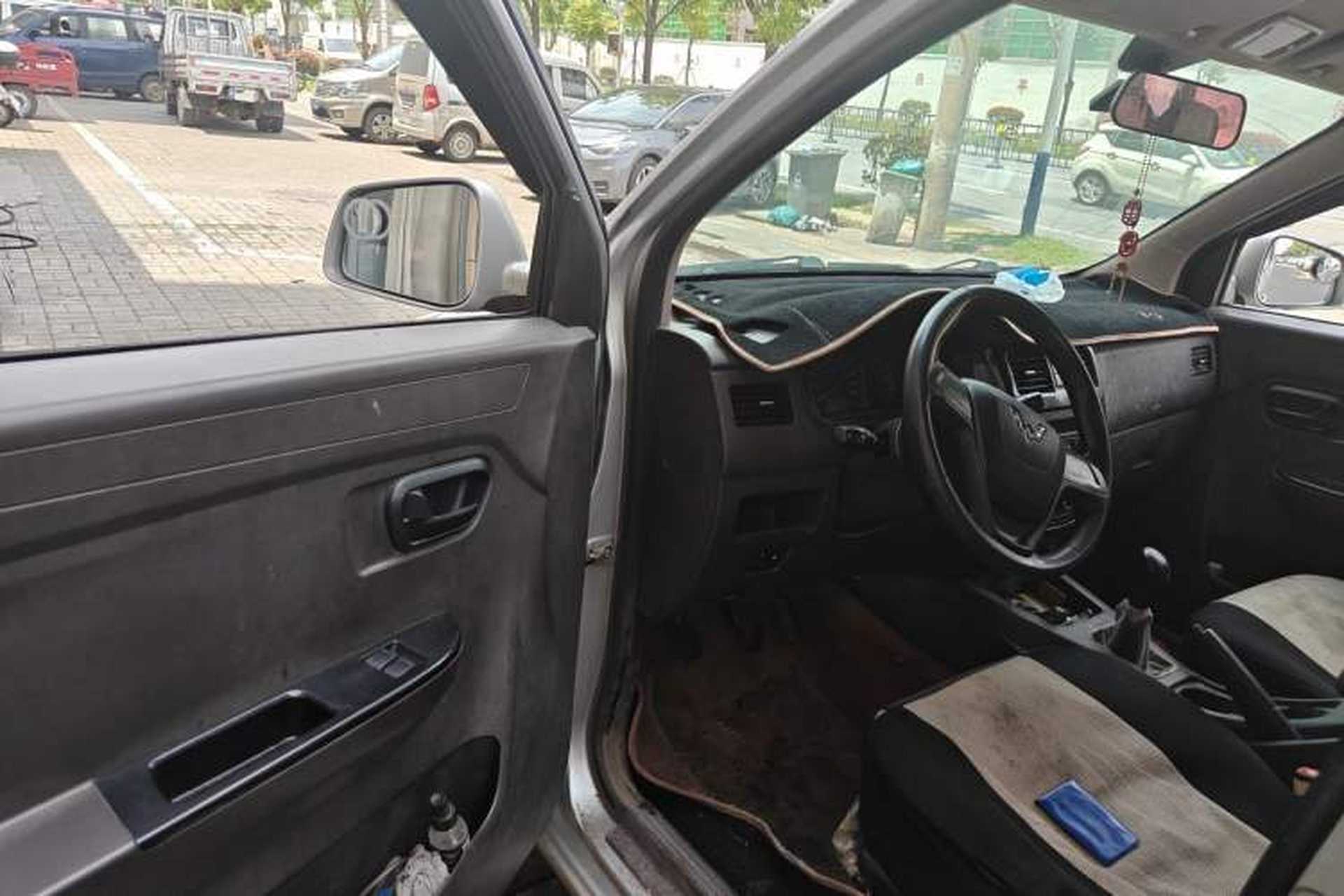 Used Wuling Rongguang V 2016 1.2L Standard Version Driver Seat