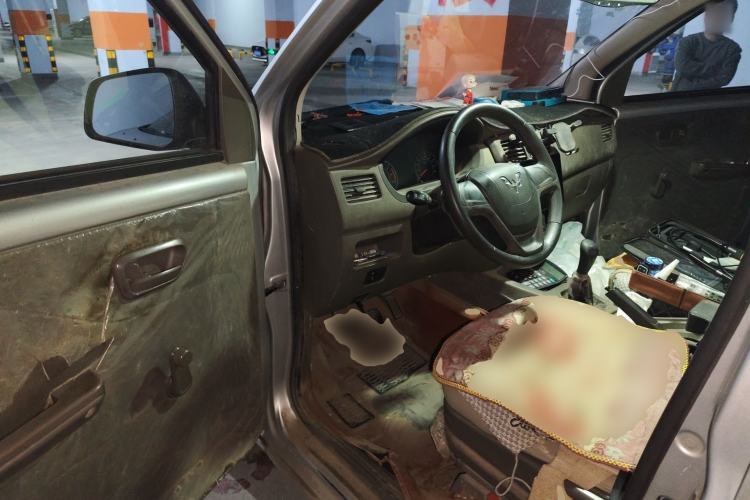 Used Wuling Rongguang V 2016 1.2L Practical Version Driver Seat