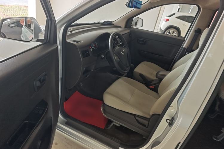 Used Wuling Rongguang V 2016 1.5L Standard Version Driver Seat