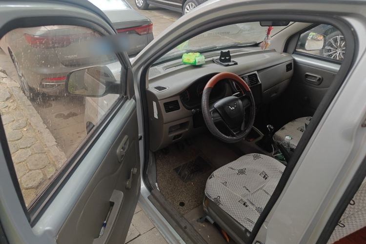 Used Wuling Rongguang V 2016 1.2L Practical Version Driver Seat