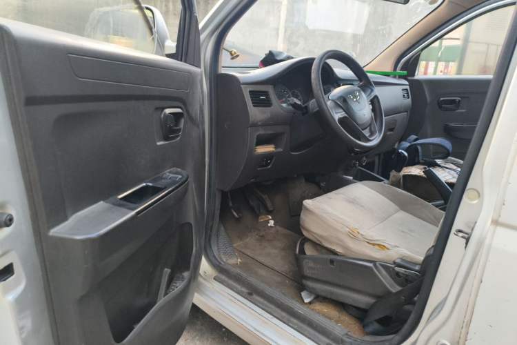 Used Wuling Rongguang V 2016 1.5L Standard Version Driver Seat