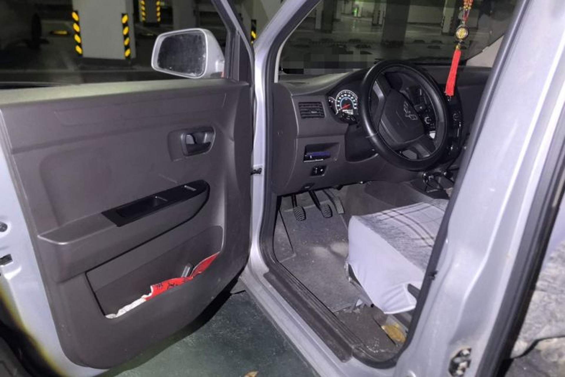 Used Wuling Rongguang V 2016 1.5L Standard Version Driver Seat