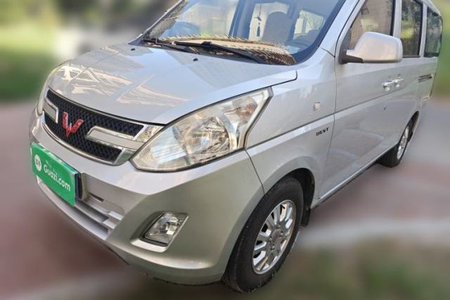 Used Wuling Rongguang V 2016 1.5L Standard Version