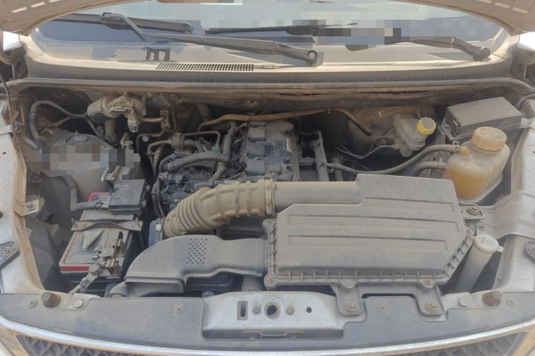 Used Wuling Rongguang V 2016 1.5L Standard Version Engine Bay