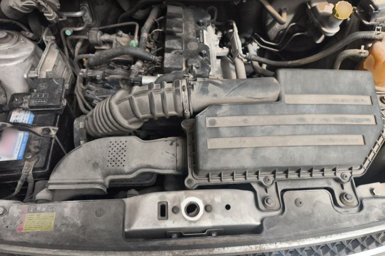 Used Wuling Rongguang V 2016 1.5L Standard Version Engine Bay