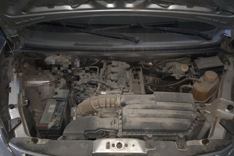 Used Wuling Rongguang V  Engine Bay