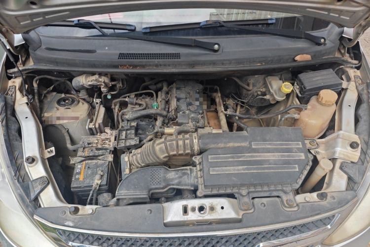 Used Wuling Rongguang V 2016 1.5L Standard Version Engine Bay