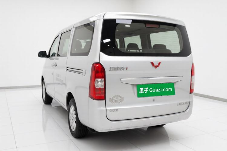 Used Wuling Rongguang V 2016 1.5L Practical Version Non-Power-Assisted Exterior 3