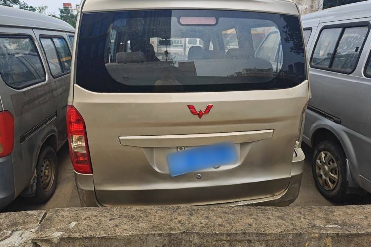 Used Wuling Rongguang V 2016 1.5L Standard Version Exterior 4