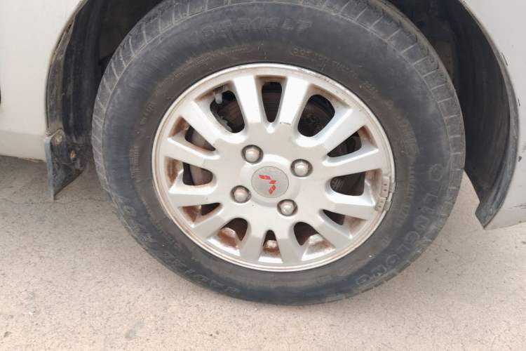 Used Wuling Rongguang V 2016 1.5L Practical Version Non-Power-Assisted Exterior 7