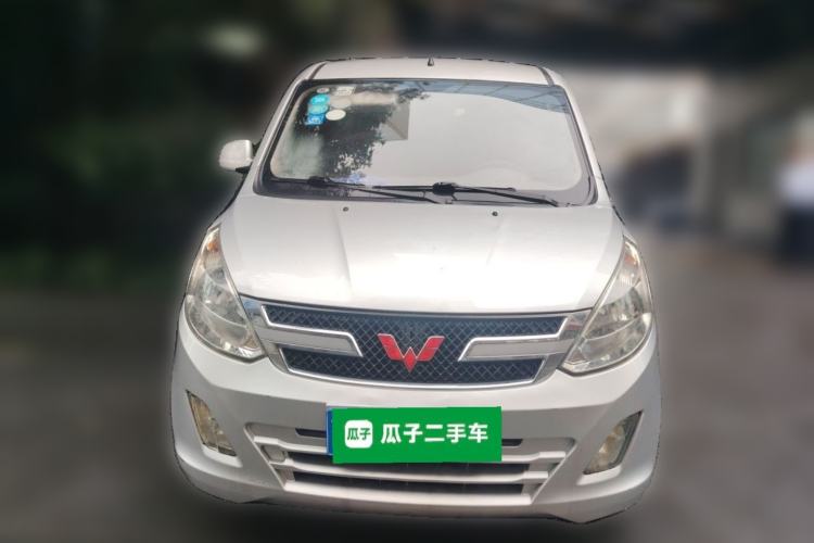 Used Wuling Rongguang V 2016 1.5L Standard Version Front