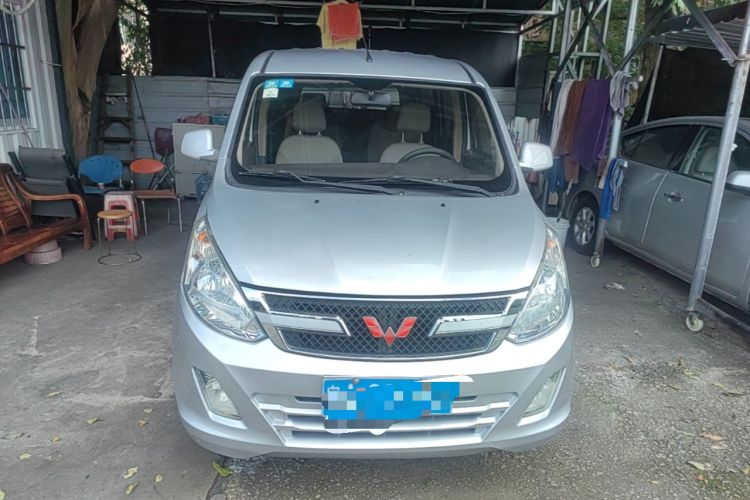 Used Wuling Rongguang V 2016 1.5L Standard Version Front