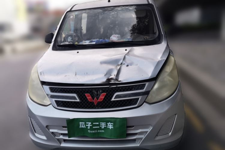 Used Wuling Rongguang V 2016 1.5L Practical Version Front