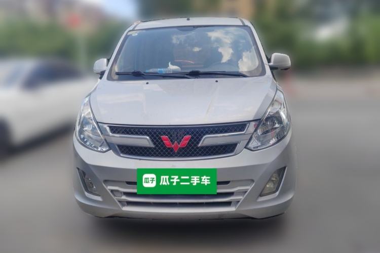 Used Wuling Rongguang V 2016 1.5L Standard Version Front