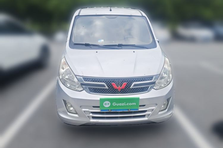 Used Wuling Rongguang V 2016 1.5L Standard Version Front