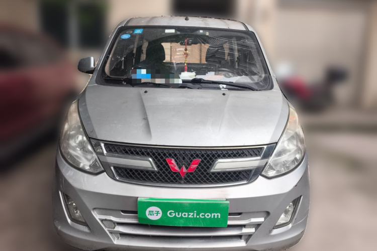 Used Wuling Rongguang V 2016 1.5L Standard Version Front