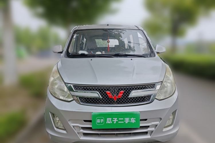 Used Wuling Rongguang V 2016 1.5L Standard Version Front