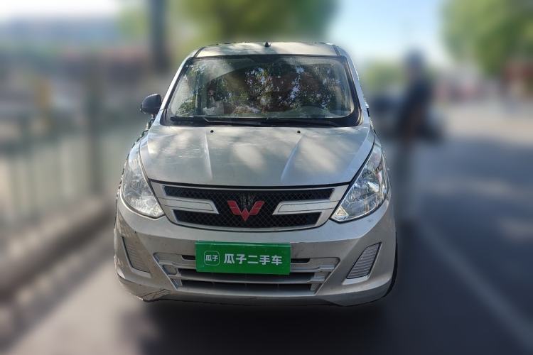 Used Wuling Rongguang V 2016 1.5L Practical Version Front