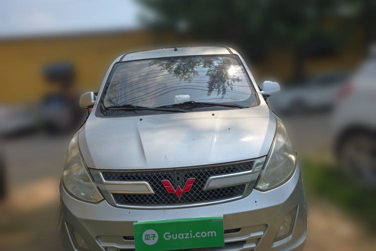 Used Wuling Rongguang V 2016 1.2L Standard Version Front