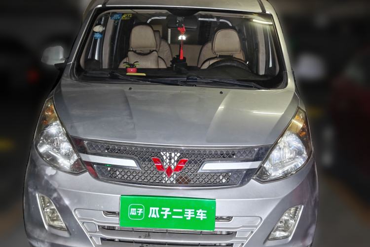 Used Wuling Rongguang V 2016 1.5L Standard Version Front
