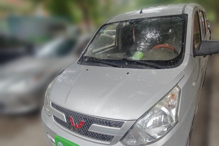 Used Wuling Rongguang V 2016 1.2L Practical Version Front